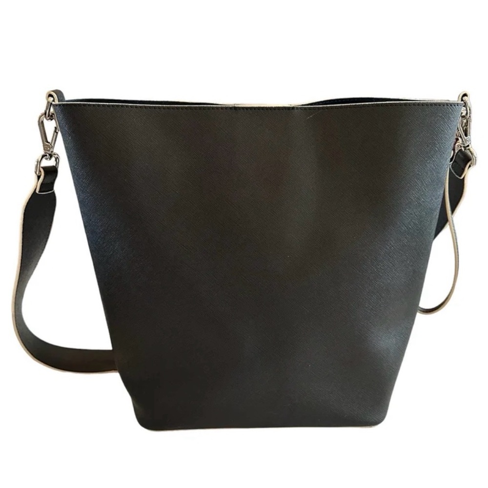 tde. Large Black Leather Shoulder Bag with Wrist Strap - Picture 2 of 9